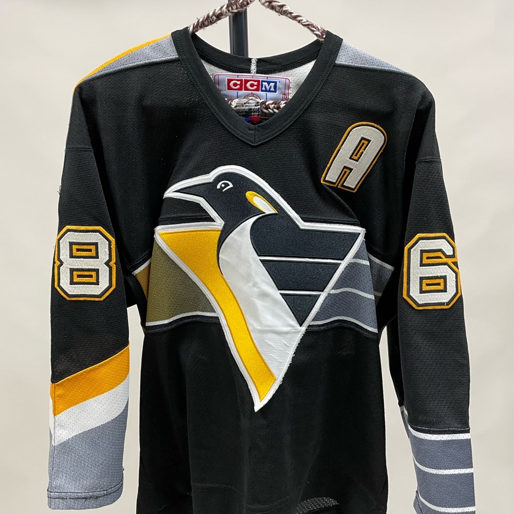Vintage Jaromir Jagr CCM Penguins  Jersey - Boys L/XL